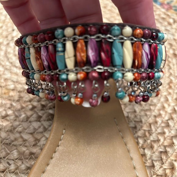 Beaded sandals with small heel barely worn - Picture 9 of 10